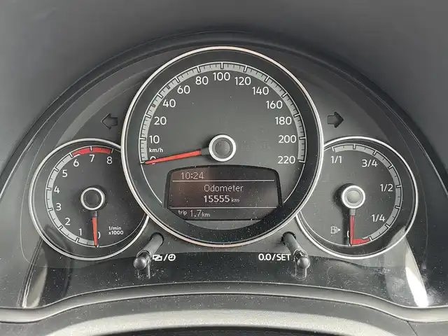 フォルクスワーゲン アップ！ ルーフ アップ！ 宮崎県 2017(平29)年 1.6万km トルネードレッド 純正オーディオ/・Bluetooth /・AUX/クルーズコントロール/前席シートヒーター/アイドリングストップ/ハロゲンヘッドライト/フロントフォグランプ/オートライト/後方コーナーセンサー/純正フロアマット