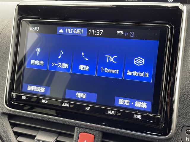 トヨタ ノア ハイブリッド G 千葉県 2021(令3)年 7.4万km ホワイトパールクリスタルシャイン 純正ナビ/　CD/DVD/Bluetooth/フルセグTV　/トヨタセーフティセンス/クルーズコントロール/車線逸脱警報/衝突軽減ブレーキ/クリアランスソナー/先行車発進警報/オートハイビーム/純正後席モニター/前席シートヒーター/両側パワスラ/ビルトインＥＴＣ２．０/前後ドラレコ/ＬＥＤライト/フォグランプ/ＡＣ１００Ｖ/シートバックテーブル/ロールサンシェード/フロアマット