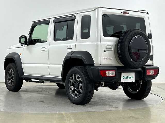 スズキ ジムニー ノマド FC 道央・札幌 2025(令7)年 0.1万km アークティックホワイトパール ・4WD//・スズキセーフティーサポート/・デュアルカメラブレーキアシスト/・前方・後方誤発進抑制機能/・後進時ブレーキサポート/・アダプティブクルーズコントロール/・社外ディスプレイオーディオ/・車線逸脱・ふらつき警報機能/・ハイビームアシスト/・ヒルディセントコントロール/・ブレーキLSDトラクションコントロール/・スマートキー2個/・LEDライト/F・Rフォグ/・新車時保証書・取扱説明書