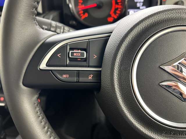 スズキ ジムニー ノマド FC 道央・札幌 2025(令7)年 0.1万km アークティックホワイトパール ・4WD//・スズキセーフティーサポート/・デュアルカメラブレーキアシスト/・前方・後方誤発進抑制機能/・後進時ブレーキサポート/・アダプティブクルーズコントロール/・社外ディスプレイオーディオ/・車線逸脱・ふらつき警報機能/・ハイビームアシスト/・ヒルディセントコントロール/・ブレーキLSDトラクションコントロール/・スマートキー2個/・LEDライト/F・Rフォグ/・新車時保証書・取扱説明書