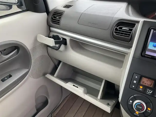 ダイハツ タント X SAⅡ 滋賀県 2015(平27)年 4.1万km プラムブラウンクリスタルマイカ 車検令和8年8月まで/片側パワースライドドア/純正ナビゲーション（NMCK-W65D）/・ワンセグTV/・CD/・USB/バックカメラ/ステアリングリモコン/・オーディオ操作/スペアキー/取扱説明書/保証書