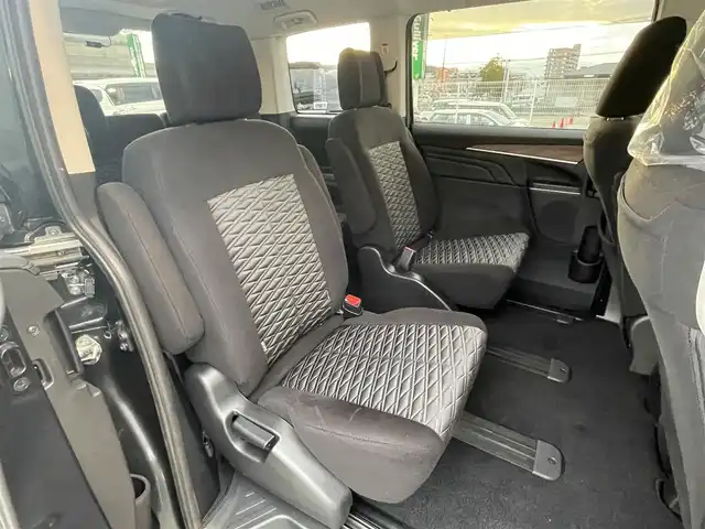 三菱 デリカＤ：５ P 福岡県 2022(令4)年 0.5万km グラファイトグレーメタリック/ブラックマイカ ALPINE11型ナビ(フルセグTV/CD/DVD/BT)/全方位/オートホールド/ブラインドスポット/クルコン/ドラレコ/両側電動/電動リア/ETC/シートヒーター/ハンドルヒーター/USB/純正LED/純正アルミホイール/スペアキー/スマートキー/プッシュスタート