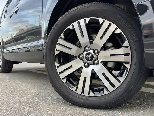 三菱 デリカＤ：５ P 福岡県 2022(令4)年 0.5万km グラファイトグレーメタリック/ブラックマイカ ALPINE11型ナビ(フルセグTV/CD/DVD/BT)/全方位/オートホールド/ブラインドスポット/クルコン/ドラレコ/両側電動/電動リア/ETC/シートヒーター/ハンドルヒーター/USB/純正LED/純正アルミホイール/スペアキー/スマートキー/プッシュスタート