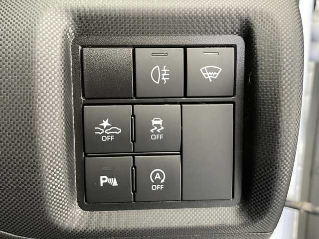 トヨタ ライズ Z 長野県 2021(令3)年 3万km ブラックマイカメタリック/シャイニングホワイトパール 4WD/ワンオーナー/純正ディスプレイオーディオ&フルセグTV&USB&BT/トヨタセーフティセンス/アダプティブクルーズコントロール/レーントレーシングアシスト/プリクラッシュセーフティ/コーナーセンサー/オートマチックハイビーム/先行車発進告知/アイドリングストップ/社外前後ドライブレコーダー/寒冷地仕様/フロントワイパーデアイサー/リアフォグランプ/前席シートヒーター/ステアリングスイッチ/革調シートカバー/全方位カメラ/ビルトインETC/LEDヘッドライト/オートライト/フロントフォグランプ/電動格納ミラー/ウィンカーミラー/純正17インチAW装着/純正フロアマット/純正ドアバイザー/プッシュスタート/スマートキー/スペアキー1本/純正エンジンスターター/取扱説明書/保証書