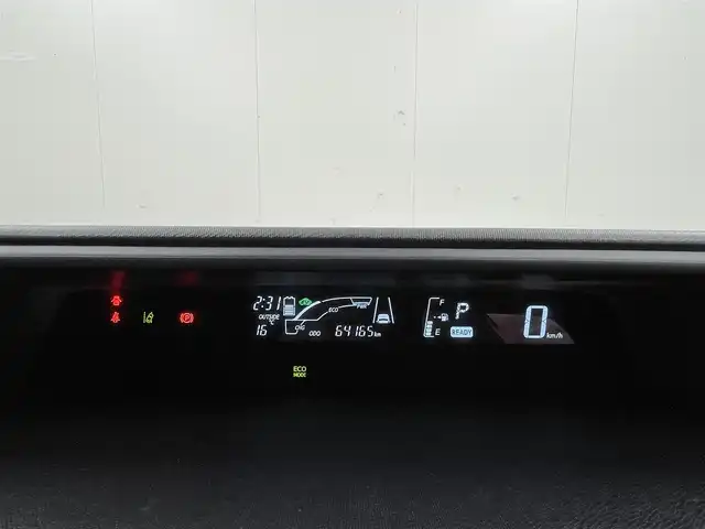 トヨタ アクア S スタイルブラック 茨城県 2016(平28)年 6.5万km ライムホワイトパールクリスタルシャイン 純正9型ナビ/バックカメラ/フルセグ/衝突被害軽減ブレーキ/車線逸脱抑制装置/オートマチックハイビーム/ETC/純正15インチAW/LEDヘッドライト/スマートキー