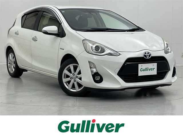 トヨタ アクア S スタイルブラック 茨城県 2016(平28)年 6.5万km ライムホワイトパールクリスタルシャイン 純正9型ナビ/バックカメラ/フルセグ/衝突被害軽減ブレーキ/車線逸脱抑制装置/オートマチックハイビーム/ETC/純正15インチAW/LEDヘッドライト/スマートキー