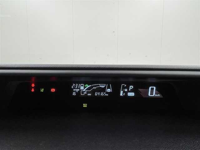 トヨタ アクア S スタイルブラック 茨城県 2016(平28)年 6.5万km ライムホワイトパールクリスタルシャイン 純正9型ナビ/バックカメラ/フルセグ/衝突被害軽減ブレーキ/車線逸脱抑制装置/オートマチックハイビーム/ETC/純正15インチAW/LEDヘッドライト/スマートキー