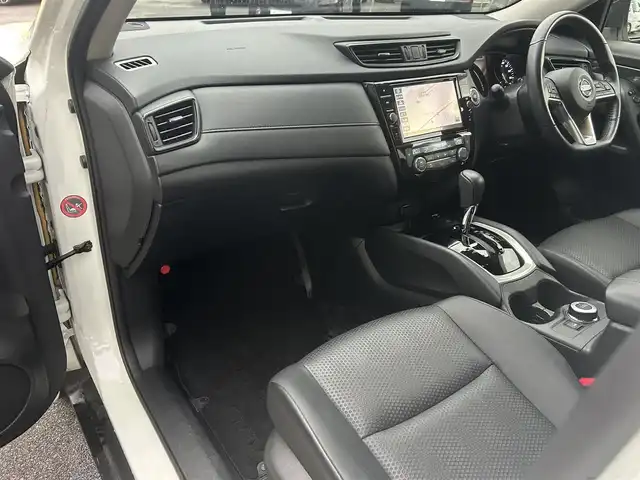 日産 エクストレイル 20Xi 鳥取県 2018(平30)年 4.8万km ブリリアントホワイトパール エマージェンシーブレーキ/プロパイロット/4WD/純正9型ナビ【MM518D-L】/・CD/DVD/Blu-ray/・Bluetooth/・フルセグ/全方位モニター/デジタルインナーミラー/スマートキー/プッシュスタート/純正ドライブレコーダー /パワーバックドア/ETC/レーダークルーズ コントロール/カプロンシート/純正18AW/前後誤発進抑制機能/電動パーキング