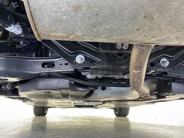 トヨタ プリウス Z 長野県 2023(令5)年 4.1万km プラチナホワイトパールマイカ 4WD/純正メモリナビ&フルセグTV&USB&BT/トヨタセーフティセンス/アダプティブクルーズコントロール/レーンキープアシスト/プリクラッシュセーフティ/クリアランスソナー/ブラインドスポットモニター/プロアクティブドライビングアシスト/パーキングサポートブレーキ/リアカメラディテクション/リアクロストラフィックアラート/オートマチックハイビーム/後方車両接近告知/安心降車アシスト/純正前方ドライブレコーダー/パワーバックドア/合皮シート/前席エアシート/前席シートヒーター/運転席パワーシート/運転席シートメモリ/ステアリングスイッチ/ステアリングヒーター/全方位カメラ/ビルトインETC2.0/LEDヘッドライト/オートライト/電動格納ミラー/ウィンカーミラー/ドアミラーヒーター/電動ホールド/オートホールド/純正19インチAW装着/純正フロアマット/フロントワイパーデアイサー/プッシュスタート/スマートキー/スペアキー1本