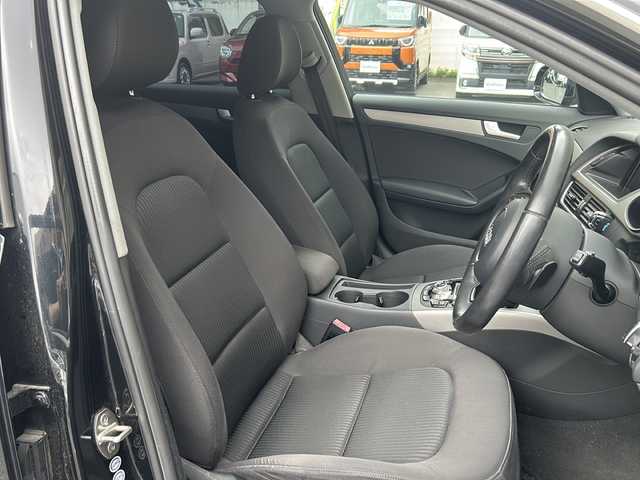 アウディ Ａ４ 2．0 TFSI クワトロ 愛知県 2012(平24)年 12.7万km ファントムブラックパールエフェクト 純正HDDナビ/フルセグTV・CD・DVD・Bluetooth・SD/前席パワーシート/Rライン専用サスペンション（純正サスペンションあり）/パークトロニック/パドルシフト/HIDヘッドライト/オートライト/本革巻きステアリング/アイドリングストップ/ビルトインETC/プッシュスタート/ISOFIX/電動格納ミラー/横滑り防止機能/純正フロアマット