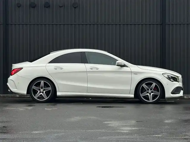 メルセデス・ベンツ ＣＬＡ２５０ シュポルト 4MATIC 福島県 2016(平28)年 6.3万km カルサイトホワイト レーダーセーフティパッケージ/パナメリカーナグリル/純正ナビ/バックカメラ/AppleCarPlay/フルセグTV/キーレスゴー/黒ハーフレザーシート/パワーシート/シートヒーター/ETC/ダイナミックセレクト/コーナーセンサー/アイドリングストップ/パドルシフト/純正18インチAW/取扱説明書/保証書/スペアキー