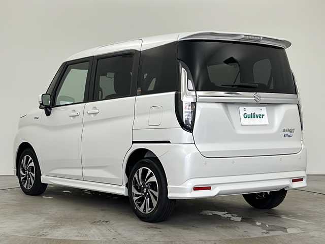 スズキ ソリオ バンディット HV MV 秋田県 2024(令6)年 0.1万km未満 ピュアホワイトP 4WD/スズキセーフティサポート/両側パワースライドドア/社外SDナビ/フルセグTV/Bluetooth/CD/DVD/ヘッドアップディスプレイ/レーダークルーズコントロール/レーンキープアシスト/横滑り防止装置/前席シートヒーター/ＬＥＤヘッドライト/ＬＥＤフォグランプ/オートライト/オートハイビーム/後席サンシェード/スリムサーキュレーター/純正アルミホイール/スマートキー/スペアキー