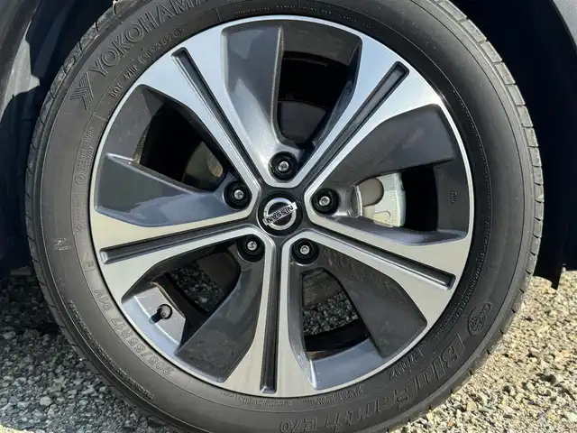 日産 キックス X ツートーンインテリアED 兵庫県 2021(令3)年 3.5万km ブリリアントホワイトパール 純正9インチナビ/全方位モニター/デジタルインナーミラー/ETC/純正OPフルエアロ(F/S/RU/R)/Bluetooth接続可/フルセグTV/レザーシート(黒/オレンジ)/プロパイロット/ステリモ/AUTOライト/ステアリングヒーター