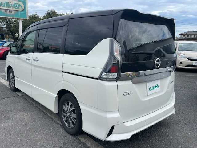 日産 セレナ e－パワー ハイウェイスター V 神奈川県 2019(平31)年 8.6万km ブリリアントホワイトパール 2トーン ワンオーナー/フルセグテレビ/フリップダウンモニター/クルーズコントロール/プッシュスタート/両側パワースライドドア/ETC