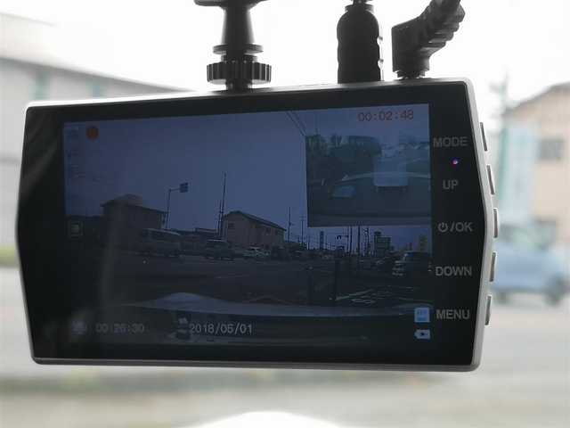 トヨタ ８６ GT 茨城県 2018(平30)年 8.3万km クリスタルホワイトパール 社外ナビ/【iPod・USB・SD・CD・DVD・TV・ラジオ・AV-IN・BT】/Bカメラ/ETC/クルコン/前後ドラレコ/6速MT/オートライト/Fフォグ/LEDライト/横滑り防止装置/プッシュスタート/スマートキー