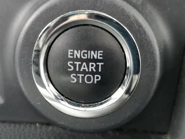 トヨタ ８６ GT 茨城県 2018(平30)年 8.3万km クリスタルホワイトパール 社外ナビ/【iPod・USB・SD・CD・DVD・TV・ラジオ・AV-IN・BT】/Bカメラ/ETC/クルコン/前後ドラレコ/6速MT/オートライト/Fフォグ/LEDライト/横滑り防止装置/プッシュスタート/スマートキー