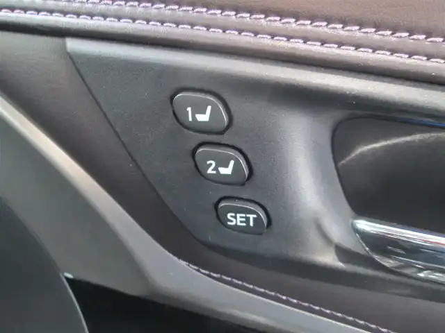 トヨタ ハリアー プレミアム アドバンスド スタイルモーヴ 千葉県 2015(平27)年 12.4万km スパークリングブラックパールクリスタルシャイン 純正メーカーナビ、フルセグTV/パノラミックビューモニター/純正オーディオ【DVD/CD/BT/SD/USB/LEDヘッドライト&LEDフォグ/JBLサウンドシステム/プリクラッシュセーフティ/レーダークルーズコントロール/レーンキープアシスト/クリアランスソナー/ウッドコンビステアリング/ナビ連動ステアリングスイッチ/パワーバックドア/ハーフレザーシート/運転席シートメモリ/前席シートヒーター&パワーシート/ETC/取扱説明書/ナビ取扱説明書/新車時保証書