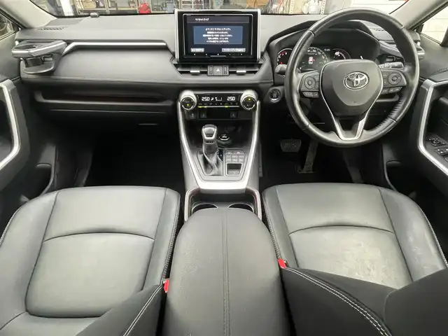 トヨタ ＲＡＶ４ G 島根県 2021(令3)年 5万km アティチュードブラックマイカ ワンオーナー/４WD/社外9インチメモリナビ　/(フルセグTV/DVD再生/Bluetooth　/バックカメラ　/ビルトインETC　/レーダークルーズコントロール　/衝突軽減システム/レーンキープアシスト/パワーバックドア　/前後コーナーセンサー　/オートハイビーム/純正LEDライト/純正フォグランプ/前席シートヒーター/ステアリングヒーター/デュアルエアコン/純正フロアマット/純正18インチアルミホイール