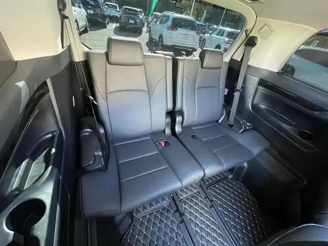 トヨタ アルファード S Cパッケージ 大阪府 2022(令4)年 4.9万km ホワイトパールクリスタルシャイン ツインムーンルーフ/純正９．８インチナビ　/   Bluetooth/USB　/衝突軽減ブレーキ/クリアランスソナー　/バックモニター　/１２．１インチ後席モニター　　/ブラインドスポットモニター 　/デジタルインナーミラー/パワーシート（運転席のみメモリー付き）/両側パワースライドドア/レーダークルーズコントロール/レーンキープアシスト　/エアシートヒーター/ステアリングヒーター　/電動リアゲート　/オートマチックハイビーム/前後ドライブレコーダー/純正18インチアルミホイール/プッシュスタート/スマートキー/ＥＴＣ　/三眼ＬＥＤ