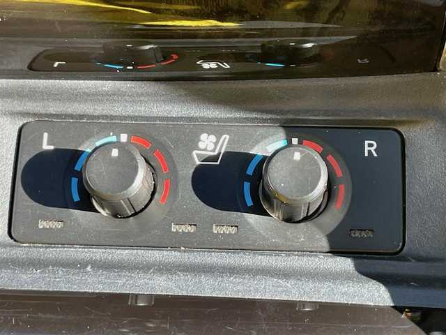 トヨタ アルファード S Cパッケージ 宮城県 2022(令4)年 4.9万km ホワイトパールクリスタルシャイン メーカー純正9.8インチナビ　/　（フルセグTV/Bluetooth/USB/HDMI）/純正12.1インチ後席モニター/ツインムーンルーフ　/バックカメラ　/ブラインドスポットモニター 　/デジタルインナーミラー/レザーシート（合皮）/　（エグゼクティブパワーシート/シートヒーター/ベンチレーション）/両側パワースライドドア/レーダークルーズコントロール　/ステアリングヒーター　/パワーバックドア/オートマチックハイビーム/前後ドライブレコーダー/純正18インチアルミホイール/ビルトインＥＴＣ2.0　/三眼ＬＥＤヘッドライト