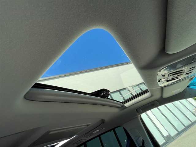 トヨタ アルファード S Cパッケージ 宮城県 2022(令4)年 4.9万km ホワイトパールクリスタルシャイン メーカー純正9.8インチナビ　/　（フルセグTV/Bluetooth/USB/HDMI）/純正12.1インチ後席モニター/ツインムーンルーフ　/バックカメラ　/ブラインドスポットモニター 　/デジタルインナーミラー/レザーシート（合皮）/　（エグゼクティブパワーシート/シートヒーター/ベンチレーション）/両側パワースライドドア/レーダークルーズコントロール　/ステアリングヒーター　/パワーバックドア/オートマチックハイビーム/前後ドライブレコーダー/純正18インチアルミホイール/ビルトインＥＴＣ2.0　/三眼ＬＥＤヘッドライト