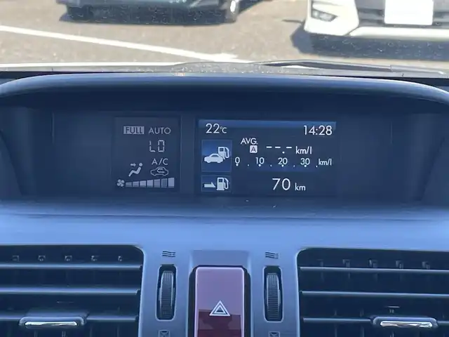 スバル フォレスター 2．0i－S アイサイト 島根県 2014(平26)年 6万km サテンホワイトパール 社外ナビ/アイドリングストップ/ウィンカーミラー/クルーズコントロール（追従走行あり）/ETC/プッシュスタート/CD/DVD/AAC/パドルシフト/取扱説明書/前方ドラレコ/レーンキープ/シートヒーター（D/N席）/純正AW