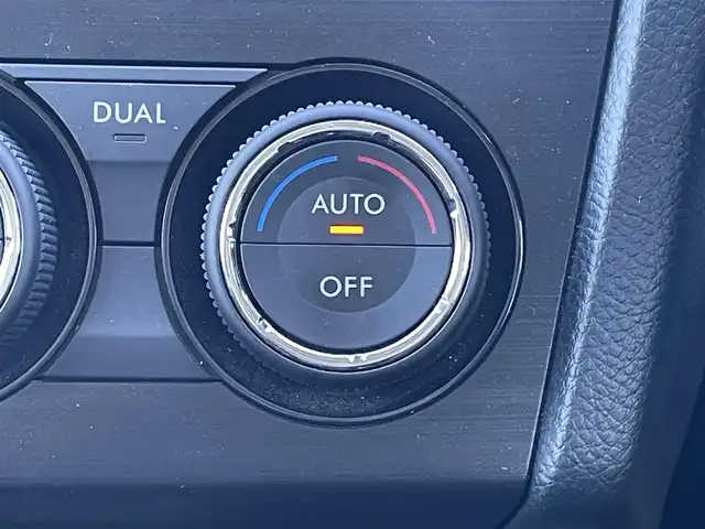 スバル フォレスター 2．0i－S アイサイト 島根県 2014(平26)年 6万km サテンホワイトパール 社外ナビ/アイドリングストップ/ウィンカーミラー/クルーズコントロール（追従走行あり）/ETC/プッシュスタート/CD/DVD/AAC/パドルシフト/取扱説明書/前方ドラレコ/レーンキープ/シートヒーター（D/N席）/純正AW