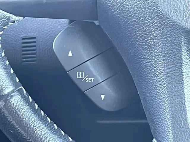 スバル フォレスター 2．0i－S アイサイト 島根県 2014(平26)年 6万km サテンホワイトパール 社外ナビ/アイドリングストップ/ウィンカーミラー/クルーズコントロール（追従走行あり）/ETC/プッシュスタート/CD/DVD/AAC/パドルシフト/取扱説明書/前方ドラレコ/レーンキープ/シートヒーター（D/N席）/純正AW