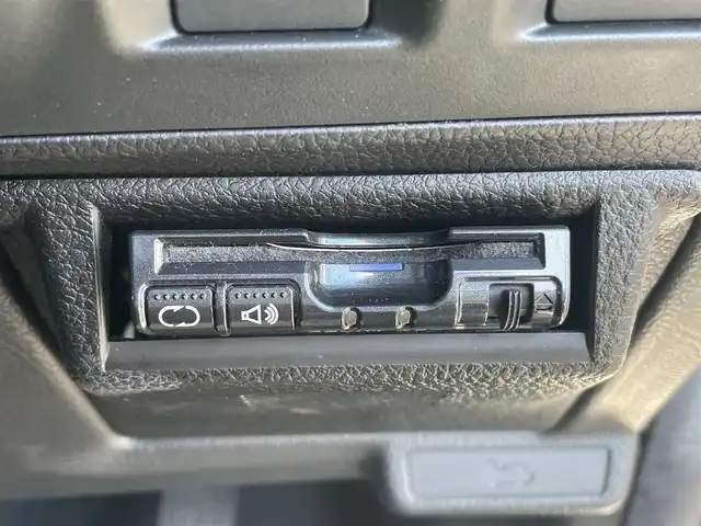 スバル フォレスター 2．0i－S アイサイト 島根県 2014(平26)年 6万km サテンホワイトパール 社外ナビ/アイドリングストップ/ウィンカーミラー/クルーズコントロール（追従走行あり）/ETC/プッシュスタート/CD/DVD/AAC/パドルシフト/取扱説明書/前方ドラレコ/レーンキープ/シートヒーター（D/N席）/純正AW