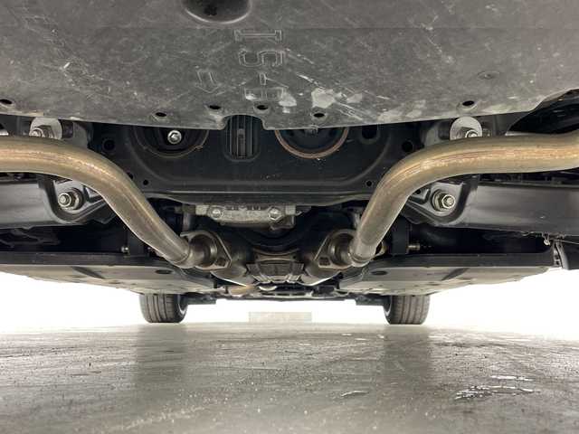 レクサス ＩＳ 300h バージョンL 愛知県 2014(平26)年 9.5万km マーキュリーグレーマイカ 禁煙車/純正7インチナビ/（AM/FM/フルセグTV/Bluetooth/CD/DVD）/バックカメラ/プリクラッシュセーフティ/レーダークルーズコントロール/ETC/ドライブレコーダー/本革シート/前席シートヒーター/前席シートベンチレーション/前席パワーシート/運転席シートメモリー/パドルシフト/リア電動サンシェード/純正18インチアルミホイール/スマートキー/スペアキー/（スマートキー1本/カードキー１枚）/プッシュスタート/LEDヘッドライト/オートライト/フロントフォグランプ/電動格納ミラー/純正フロアマット