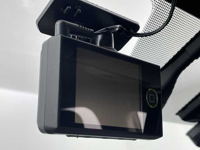 レクサス ＩＳ 300h バージョンL 愛知県 2014(平26)年 9.5万km マーキュリーグレーマイカ 禁煙車/純正7インチナビ/（AM/FM/フルセグTV/Bluetooth/CD/DVD）/バックカメラ/プリクラッシュセーフティ/レーダークルーズコントロール/ETC/ドライブレコーダー/本革シート/前席シートヒーター/前席シートベンチレーション/前席パワーシート/運転席シートメモリー/パドルシフト/リア電動サンシェード/純正18インチアルミホイール/スマートキー/スペアキー/（スマートキー1本/カードキー１枚）/プッシュスタート/LEDヘッドライト/オートライト/フロントフォグランプ/電動格納ミラー/純正フロアマット