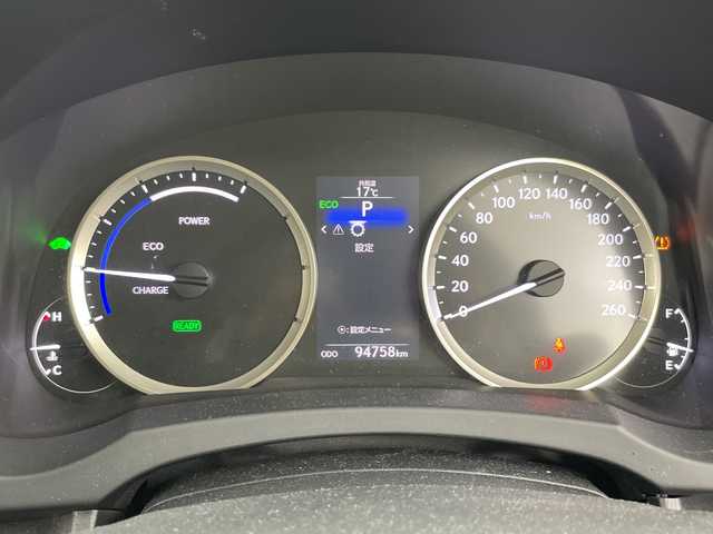 レクサス ＩＳ 300h バージョンL 愛知県 2014(平26)年 9.5万km マーキュリーグレーマイカ 禁煙車/純正7インチナビ/（AM/FM/フルセグTV/Bluetooth/CD/DVD）/バックカメラ/プリクラッシュセーフティ/レーダークルーズコントロール/ETC/ドライブレコーダー/本革シート/前席シートヒーター/前席シートベンチレーション/前席パワーシート/運転席シートメモリー/パドルシフト/リア電動サンシェード/純正18インチアルミホイール/スマートキー/スペアキー/（スマートキー1本/カードキー１枚）/プッシュスタート/LEDヘッドライト/オートライト/フロントフォグランプ/電動格納ミラー/純正フロアマット