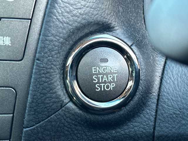 レクサス ＬＳ 460 バージョンSZ 鹿児島県 2009(平21)年 10.6万km ホワイトパールクリスタルシャイン サンルーフ/MTモード付AT/パドルシフト/D+N席パワーシート/クルーズコントロール/バックカメラ/ナビ/フルセグTV/純正フロアマット/レザーシート/純正19インチAW/AFS/横滑り防止装置/オートライト/スマートキー/プッシュスタート