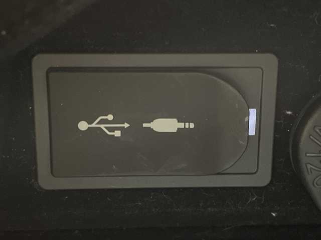 レクサス ＲＣ 350 Fスポーツ 神奈川県 2014(平26)年 6.7万km ブラック レクサスセーフティシステム/純正ナビ/・BT/フルセグTV/CD/DVD/SD/BD/USB/AUX/バックカメラ/赤革シート/パワーシート(D/N)/シートヒーター(D/N)/ベンチレーション(D/N)/メモリシート(D)/ECO/SPORT/SPORT+モード/SNOWモード/ドライブレコーダ/ビルトインETC/ブラインドスポットモニター/自動防眩ミラー/革巻きステアリング/ステアリングスイッチ/パドルシフト/Autoライト/コーナーセンサー/LEDヘッドライト/フォグランプ/スマートキー/プッシュスタートボタン/電動格納ミラー/ウィンカーミラー/純正フロアマット/純正19インチアルミホイール