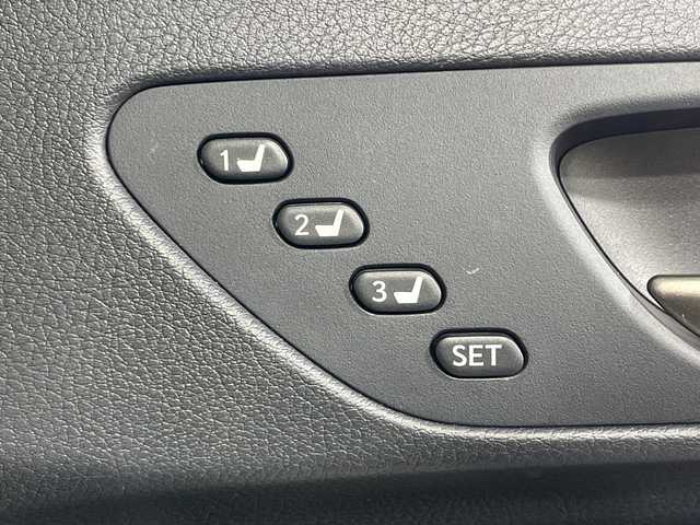 レクサス ＲＣ 350 Fスポーツ 神奈川県 2014(平26)年 6.7万km ブラック レクサスセーフティシステム/純正ナビ/・BT/フルセグTV/CD/DVD/SD/BD/USB/AUX/バックカメラ/赤革シート/パワーシート(D/N)/シートヒーター(D/N)/ベンチレーション(D/N)/メモリシート(D)/ECO/SPORT/SPORT+モード/SNOWモード/ドライブレコーダ/ビルトインETC/ブラインドスポットモニター/自動防眩ミラー/革巻きステアリング/ステアリングスイッチ/パドルシフト/Autoライト/コーナーセンサー/LEDヘッドライト/フォグランプ/スマートキー/プッシュスタートボタン/電動格納ミラー/ウィンカーミラー/純正フロアマット/純正19インチアルミホイール