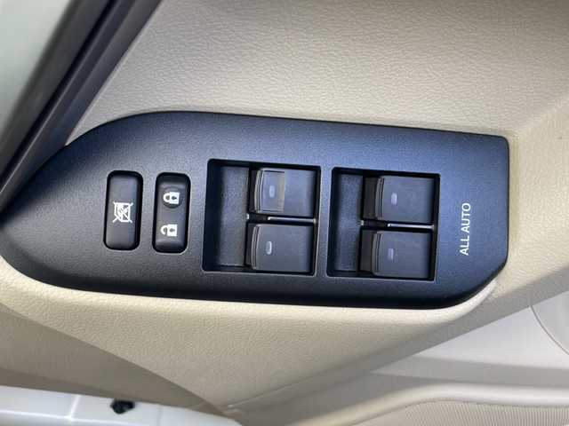 トヨタ ランドクルーザー プラド TX Lパッケージ 長野県 2023(令5)年 3.4万km ホワイトパールクリスタルシャイン 4WD/サンルーフ/ALPINE9型ナビ&フルセグTV&CD&DVD&USB&BT/トヨタセーフティセンス/アダプティブクルーズコントロール/レーンディパーチャーアラート/プリクラッシュセーフティ/クリアランスソナー/ロードサインアシスト/オートマチックハイビーム/先行車発進告知/ベージュ革シート/前席エアシート/前席シートヒーター/前席パワーシート/ステアリングスイッチ/バックカメラ/ビルトインETC/LEDヘッドライト/オートライト/フロントフォグランプ/電動格納ミラー/ウィンカーミラー/純正19インチAW装着/純正フロアマット/純正ドアバイザー/ルーフレール/サイドステップ/プッシュスタート/スマートキー/スペアキー1本/取扱説明書