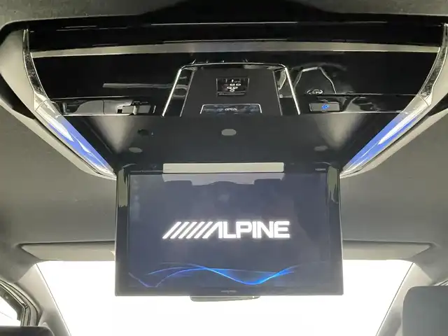 トヨタ ヴォクシー ZS 煌 熊本県 2018(平30)年 8万km ブラック 禁煙車　/社外ナビEX11Z（ＣＤ・ＤＶＤ・フルセグ・ＢＴ・ＳＤ・ＵＳＢ）/アルパインフリップダウンモニター　/バックカメラ　/ビルトインＥＴＣ　/両側パワースライドドア　/衝突軽減ブレーキ　/レーンキープアシスト/横滑り防止/アイドリングストップ/純正フロアマット/純正１６インチAW/オートライト/オートマチックハイビーム/LEDヘッドライト/フォグライト/スマートキー/プッシュスタート/スペアキー1本/保証書