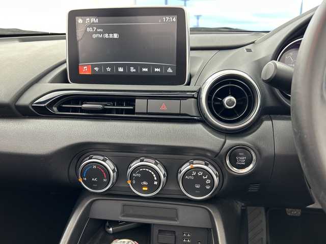 マツダ ロードスター S スペシャルパッケージ 三重県 2017(平29)年 8万km ソウルレッドプレミアムメタリック /禁煙車//純正ナビ//AM・FM・BT・AUX//ETC//純正LEDライト//6MT//純正アルミ//スマートキー//オートワイパー//取扱説明書//保証書
