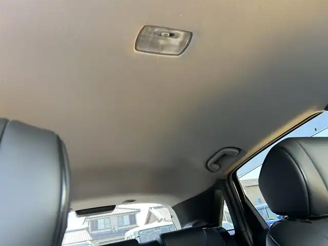 ホンダ フィット e:HEVリュクス 熊本県 2020(令2)年 11.3万km プラチナホワイトパール 純正ナビ/・AM/FM/CD/DVD/SD/AUX/iPod/USB/BT/・フルセグTV/バックカメラ/ホンダセンシング/・路外逸脱抑制機能/・踏み間違い衝突軽減システム/・衝突軽減ブレーキ/・パーキングセンサーシステム/・オートマチックハイビーム/・アダプティブクルーズコントロール/前後コーナーセンサー/革巻きステアリング/・ステアリングリモコン/レザーシート/・D/N席シートヒーター/オートライト/・LEDライト/・フォグランプ/電動格納ミラー/・ウィンカーミラー/純正ドライブレコーダー（前後）/ビルトインETC/電動サイドブレーキ/・ホールドボタン/トノカバー/純正フロアマット/純正アルミホイール/スマートキー/・スペアキー