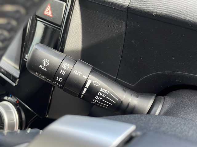 トヨタ アクア G ブラックソフトレザーセレ 福岡県 2015(平27)年 16.9万km ライムホワイトパールクリスタルシャイン ディーラーオプションメモリナビ/NSZTY64T/フルセグTV/BT接続/レーダークルーズコントロール/シートヒーター/バックカメラ/ビルトインETC/オートライト/純正フロアマット/純正ドアバイザー/純正16インチアルミホイール/スマートキー/プッシュスタート