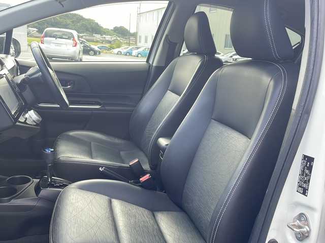 トヨタ アクア G ブラックソフトレザーセレ 福岡県 2015(平27)年 16.9万km ライムホワイトパールクリスタルシャイン ディーラーオプションメモリナビ/NSZTY64T/フルセグTV/BT接続/レーダークルーズコントロール/シートヒーター/バックカメラ/ビルトインETC/オートライト/純正フロアマット/純正ドアバイザー/純正16インチアルミホイール/スマートキー/プッシュスタート