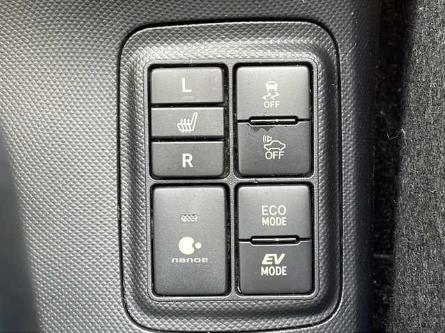 トヨタ アクア G ブラックソフトレザーセレ 福岡県 2015(平27)年 16.9万km ライムホワイトパールクリスタルシャイン ディーラーオプションメモリナビ/NSZTY64T/フルセグTV/BT接続/レーダークルーズコントロール/シートヒーター/バックカメラ/ビルトインETC/オートライト/純正フロアマット/純正ドアバイザー/純正16インチアルミホイール/スマートキー/プッシュスタート