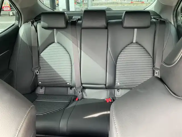 トヨタ カムリ WS 滋賀県 2018(平30)年 7.9万km プラチナホワイトパールマイカ 車検令和9年3月まで/WEDSマーベリック19インチアルミホイール/フルタップ車高調(BLITZ ZZ-R)/エイムゲイン純VIP SPORTフロントアンダースポイラー/社外テールランプ/純正LEDヘッドライト/・純正LEDフォグランプ/ハーフレザーシート/・運転席パワーシート/８インチ純正ナビゲーション/・フルセグTV/・CD/DVD/・Bluetooth/・USBコネクター/バックカメラ/ビルトインETC/ステアリングリモコン/・オーディオ操作/・クルーズコントロール/クリアランスソナー/スペアキー/取扱説明書