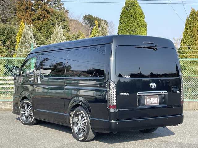 トヨタ ハイエース GL ロング 千葉県 2022(令4)年 2.9万km ブラックマイカ AIS検査済み/FLEX仕様（社外）/FLEXオリジナル内装架装VER.1/（ベットキット・サイドテーブル）/FLEXシートカバー/1.5インチローダウンキット（社外）/DELF FLEX17インチアルミホイール（社外）/GYイーグル#1ナスカータイヤ（ホワイトレター）/アルパインBIG-X 11（メモリーナビ）（社外）/フルセグテレビ/CD/DVD/Bluetooth/HDMI/USB接続機能/アルパインフリッダウンモニター（社外）/ETC/パノラミックビューカメラ/（フロント/サイド/バック）/デジタルインナーミラー/ドライブレコーダー（前後撮影）/LEDヘッドライト/社外LEDテールランプ/オートライト/オートハイビーム/衝突被害軽減ブレーキ/レーンディパーチャーアラート/クリアランスソナー/左側パワースライドドア/スマートキー/プッシュエンジンスタート/AC100V電源/オートエアコン＆リアヒーター/クーラー/ブラックウッド調ガングリップコンビステアリング/ブラックウッド調（半艶）インテリアパネル