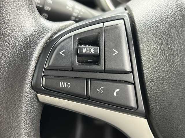 スズキ スペーシア カスタム HYBRID GS 沖縄県 2018(平30)年 5.2万km ピュアホワイトP 禁煙車/Pionner７インチSDナビ/・Ｂｌｕｅｔｏｏｔｈ・ＣＤ／ＤＶＤ・フルセグ/後付けデジタルインナーミラー（録画機能あり）/片側パワスラ/衝突軽減ブレーキ/レーンキープアシスト/バックカメラ/シートヒーター/ＥＴＣ/コーナーセンサー/AUTOライト/オートマチックハイビーム/LEDヘッドライト/ステアリングスイッチ