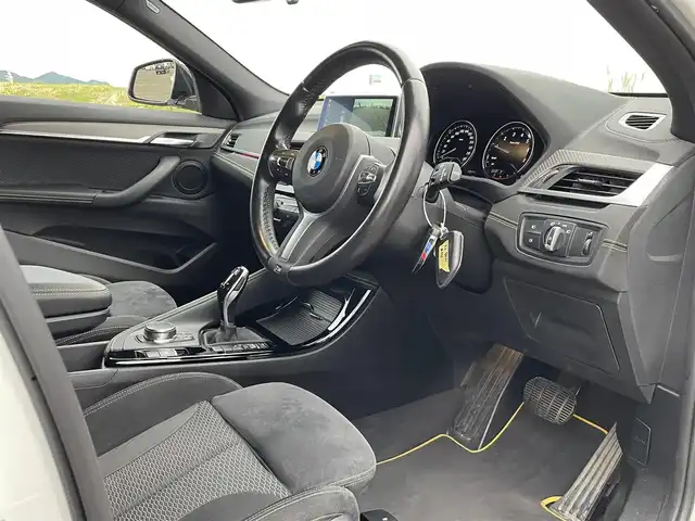 ＢＭＷ Ｘ２ sDrive18i MスポーツX 新潟県 2018(平30)年 8.1万km アルピンホワイトⅢ 純正HDDナビ/CD/DVD/BT/ミュージックサーバー/バックカメラ/ETC/ドライブレコーダー/衝突被害軽減ブレーキ/レーンキープアシスト/レーダークルーズコントロール/コーナーセンサー/スマートキー/プッシュスタート/LEDヘッドライト/オートライト/フォグランプ/純正19インチアルミホイール