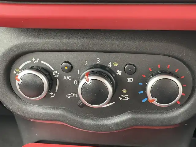 ルノー トゥインゴ プレイ 新潟県 2019(平31)年 10.3万km 白 ワンオーナー/メモリナビ/ワンセグテレビ/クルーズコントロール/ドアバイザー/ETC/純正フロアマット/純正ホイール夏タイヤ装着/社外ホイールスタッドレスタイヤ車載/コーナーセンサー/アイドリングストップ