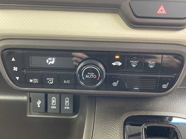 ホンダ Ｎ ＢＯＸ L 群馬県 2021(令3)年 3.2万km プラチナホワイトパール 純正ナビ　/バックカメラ/前後ドラレコ　/ＥＴＣ　/電動スライドドア　/シートヒーター　/ＬＥＤオートライト　/衝突被害軽減ブレーキ　/レーンキープアシスト　/アダプティブクルーズコントロール　/シートバックテーブル