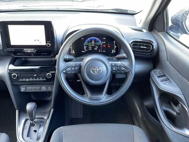 トヨタ ヤリスクロス G 福井県 2025(令7)年 0.2万km ブラックマイカ ワンオーナー/純正メモリナビゲーション/（Bluetooth）/フルセグテレビ/パノラミックビューモニター/アダプティブクルーズコントロール/プリクラッシュセーフティ/レーンキープアシスト/ブラインドスポットモニター/クリアランスソナー/LEDヘッドライト/オートライト/オートハイビーム/ETC(ビルトイン)/オートリトラミラー/純正16インチアルミホイール/タイプCポート/ステアリングリモコン/スマートキー/プッシュスタート/保証書/取扱説明書