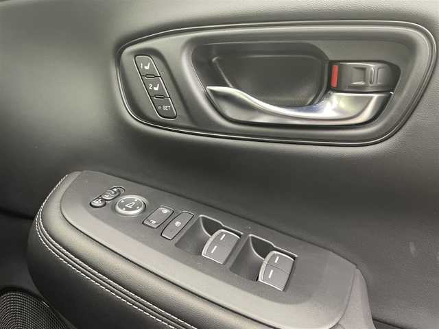 ホンダ ＺＲ－Ｖ ハイブリッド e:HEV Z 宮城県 2024(令6)年 0.6万km ダークアンバーメタリック 4WD/Ｈｏｎｄａ　ＣＯＮＮＥＣＴディスプレー　/ハンズフリーアクセスパワーテールゲート/マルチビューカメラシステム/Ｈｏｎｄａ　ＳＥＮＳＩＮＧ　/　・アダプティブクルーズコントロール　/　・衝突被害軽減ブレーキ　/　・車線維持支援システム　/　・横滑り防止装置　/　・アダプティブドライビングビーム　/　・ヒルディセントコントロール　/　・先行車発進お知らせ　/　・標識認識機能　/前後コーナーセンサー/オートライト/LEDライト/ＢＯＳＥプレミアムサウンドシステム　/ビルトインETC2.0/全席シートヒーター/前席パワーシート /レザーシート/ステアリングヒーター/レザーステアリング/純正フロアマット/プッシュスタート/スマートキー/スペアキー/サイドバイザー/純正アルミホイール